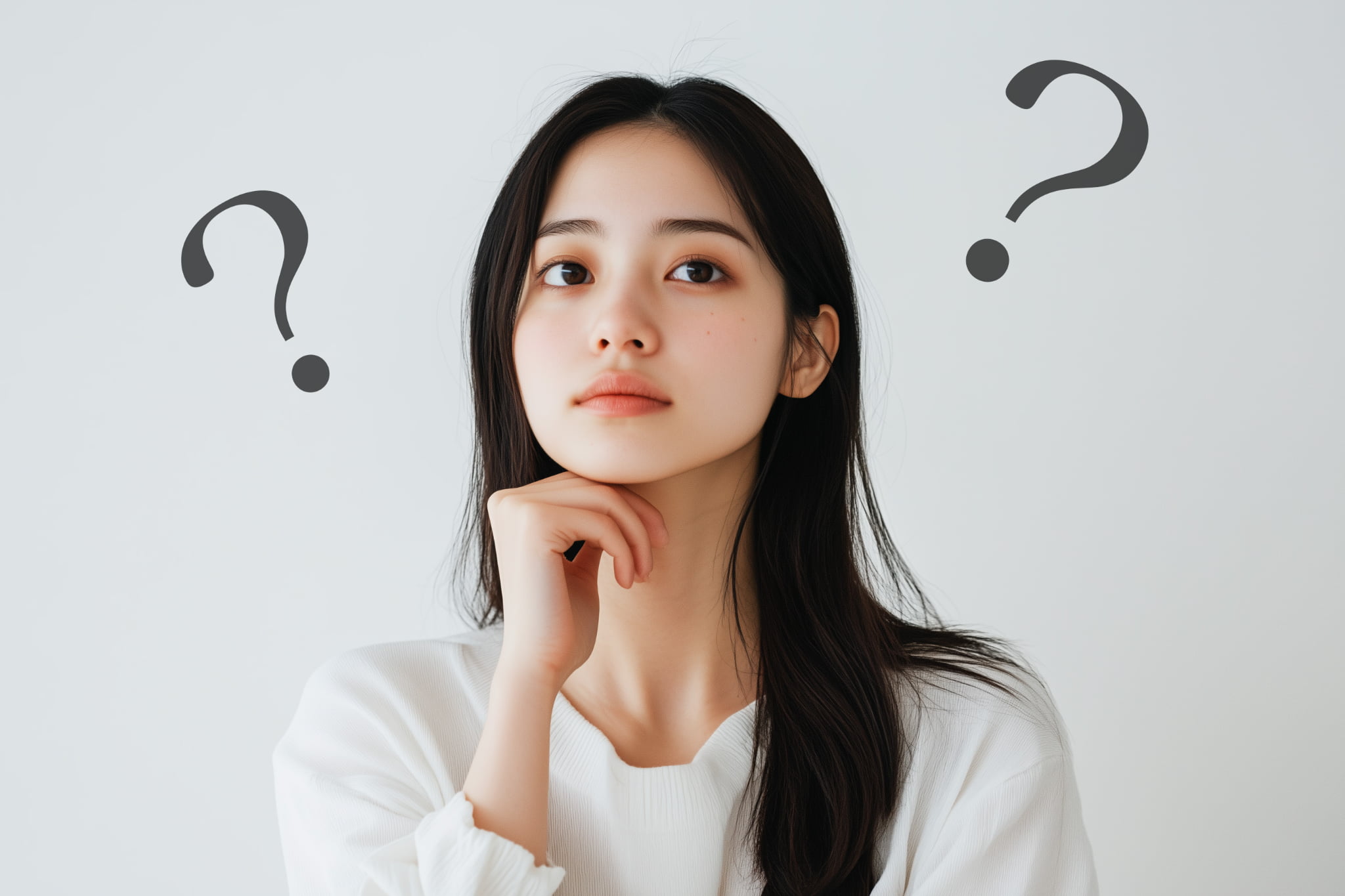 途中でインビザラインの枚数が増えることはあるのかハテナマークを飛ばして考える女性